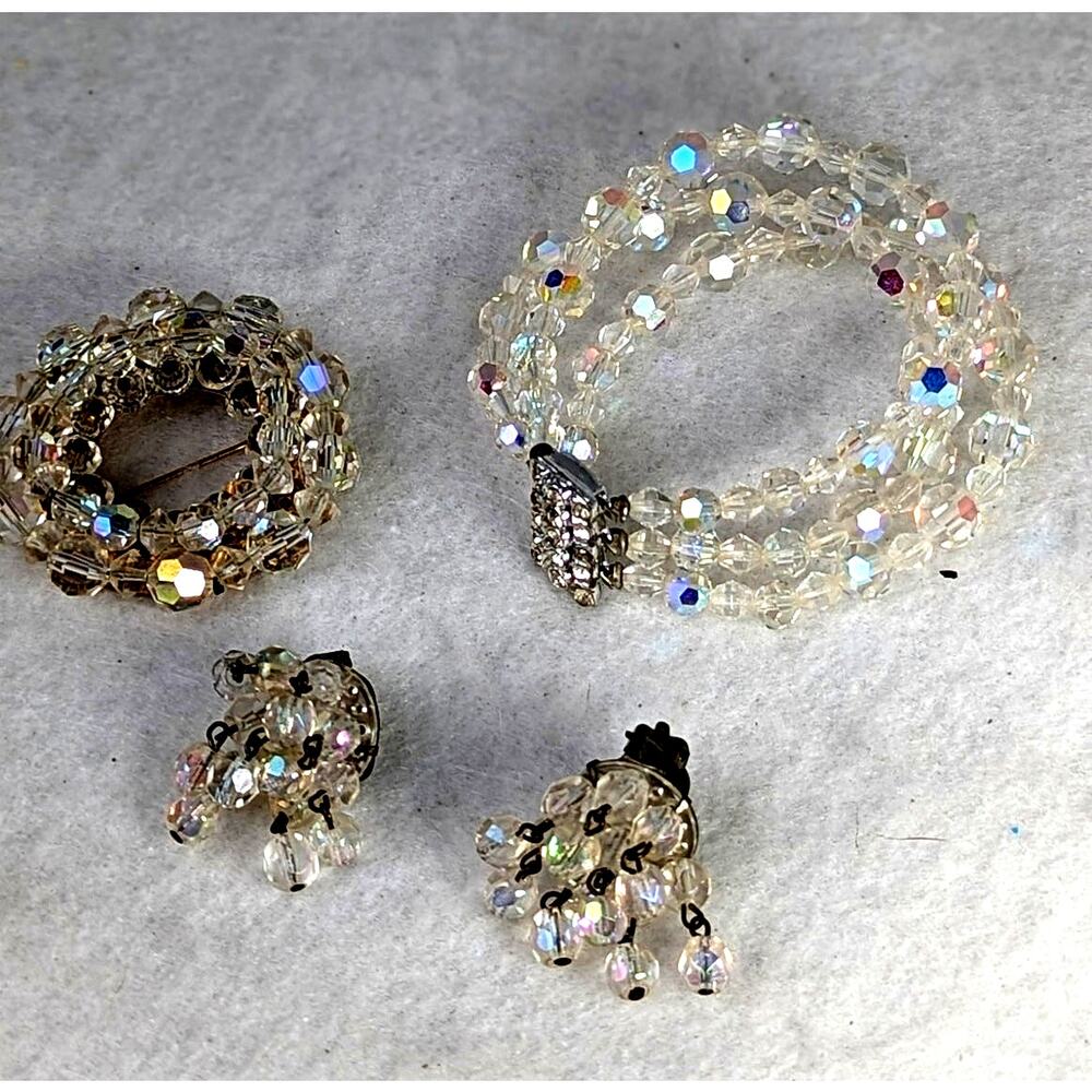 Vtge70's Set of Aurora crystal bracelet clip earrrings/pin.Bracelet 7.25"pin2"
